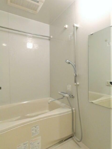 バス・シャワールーム　別部屋参考写真