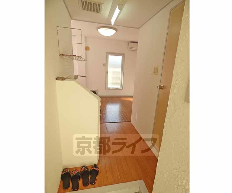 その他部屋・スペース　廊下のお写真になります。