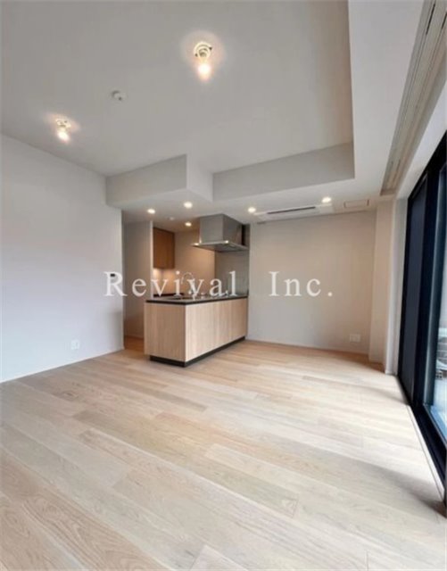 居室・リビング　床暖房付のリビングでございます