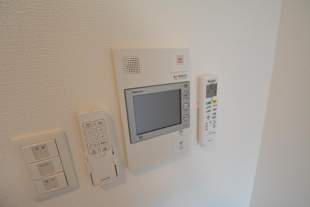 セキュリティ　カメラ付インターホン