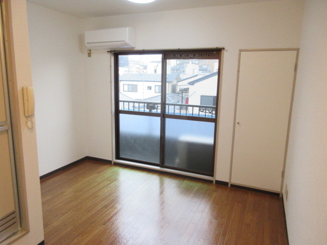 居室・リビング　キレイな室内です