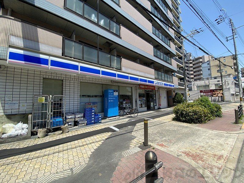 コンビニ　ローソン上新庄3丁目店（コンビニ）まで350m