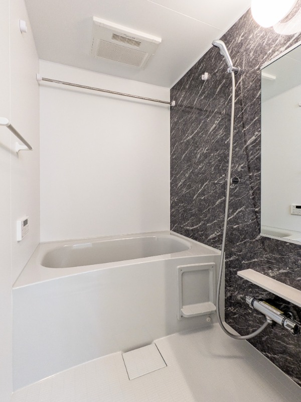 バス・シャワールーム　図面と現状に相違がある場合には現状を優先