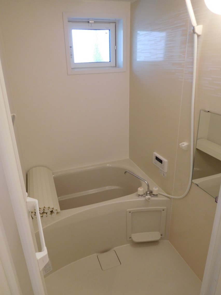 バス・シャワールーム　追焚き付お風呂　シャワー付