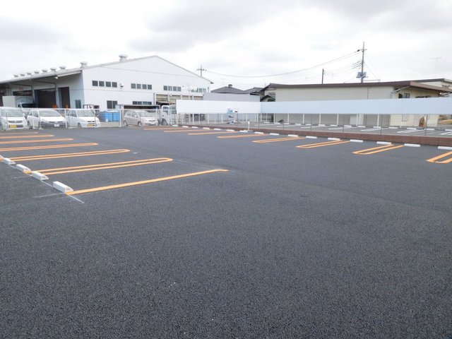 駐車場　敷地内駐車スペース