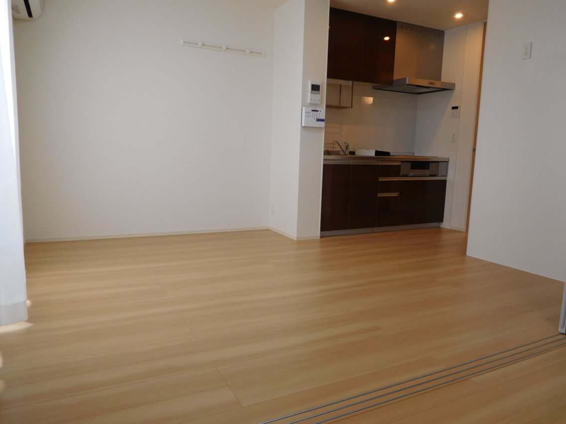 居室・リビング　南向きの明るいダイニング