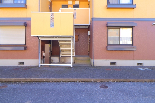 エントランス　II棟出入口