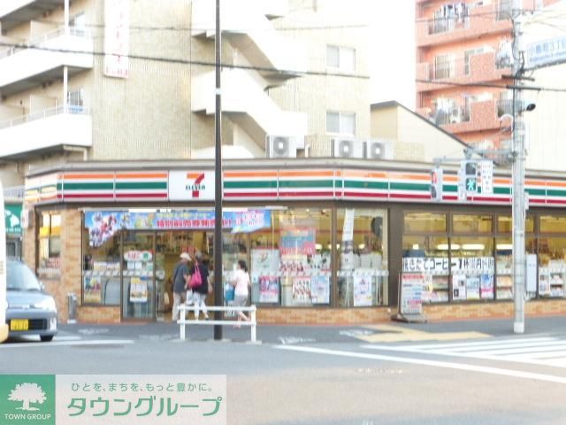 コンビニ　セブン（コンビニ）まで50m