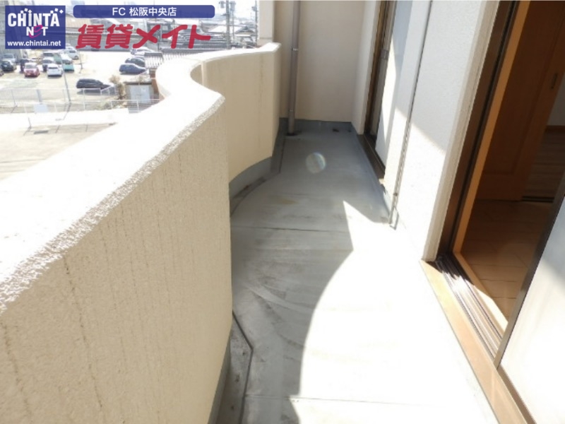 バルコニー　同物件別室反転写真