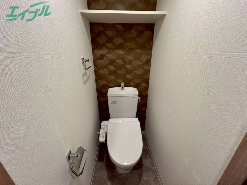 トイレ　同型参考写真