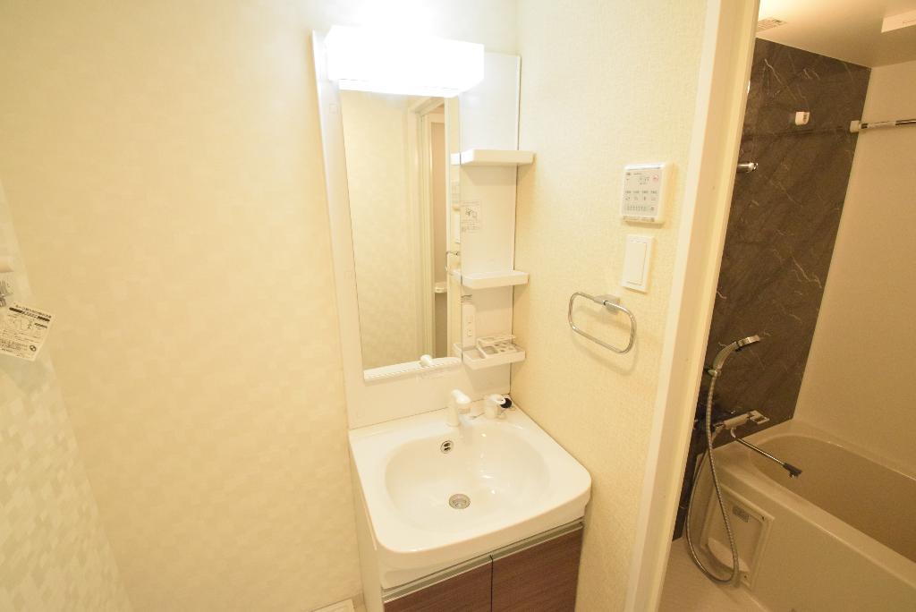 洗面設備　洗髪洗面化粧台