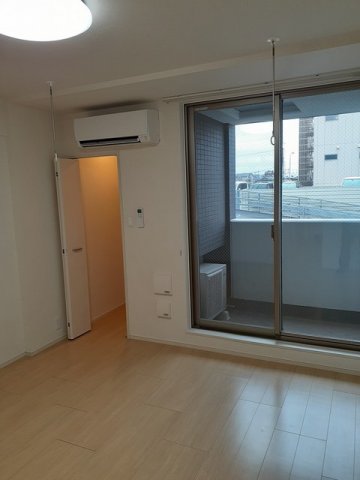 居室・リビング　中はこのようになっています