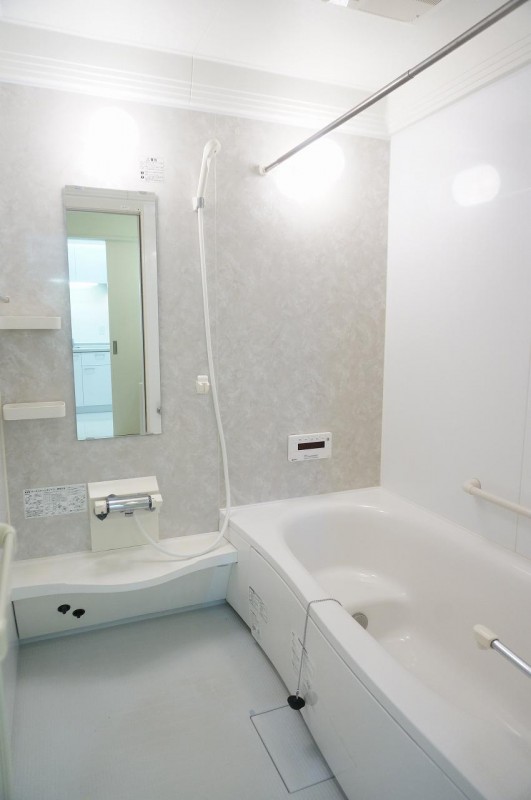 バス・シャワールーム　浴室