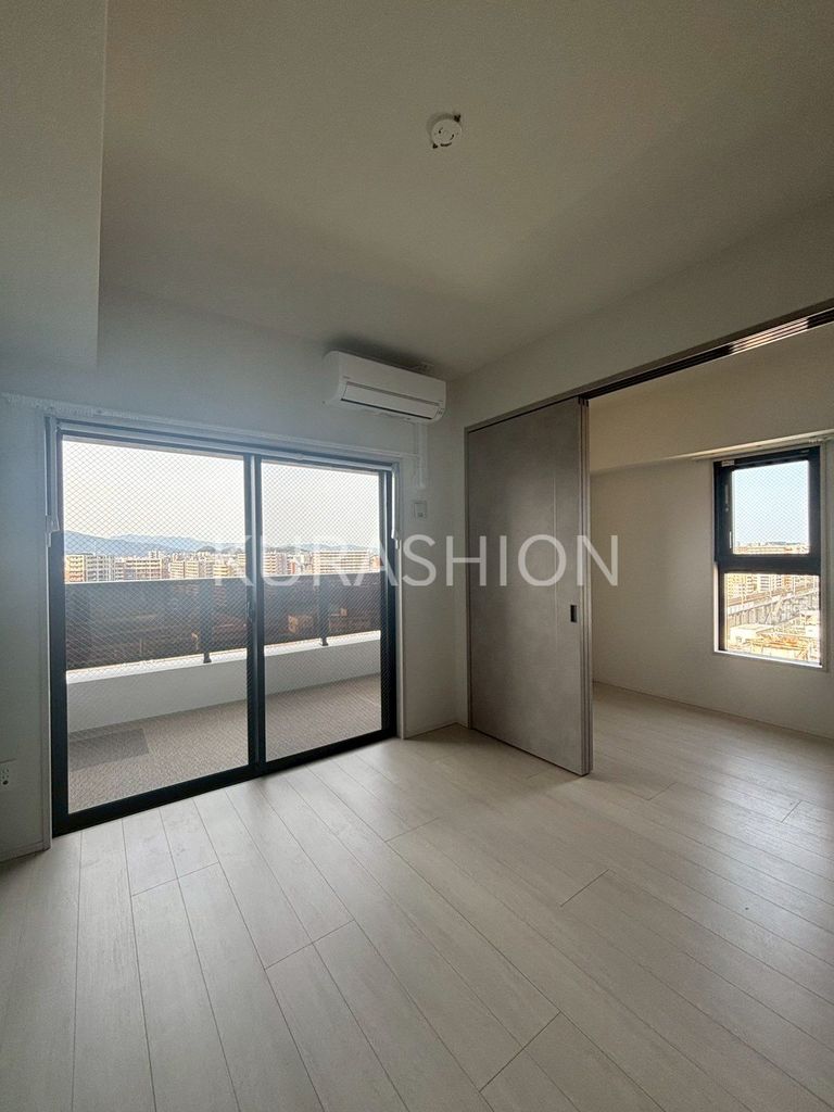 居室・リビング　※同型シリーズ参考写真