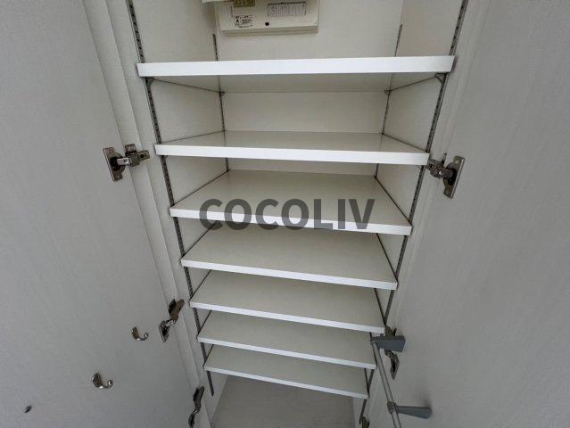 収納　同物件別部屋写真