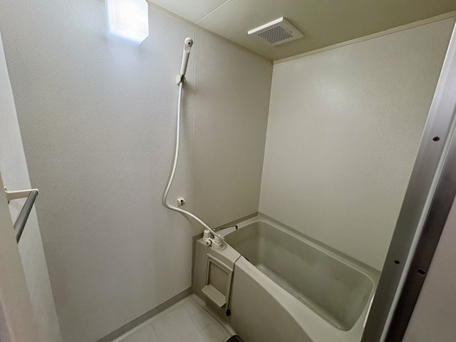 バス・シャワールーム　ヴェラクレスト弐番館浴室