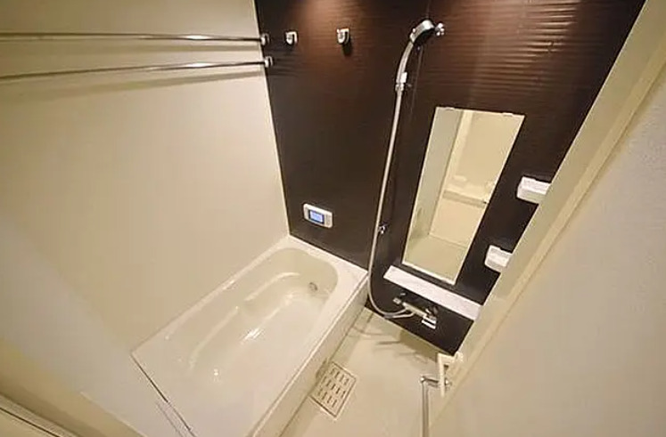 バス・シャワールーム　※別部屋参考写真