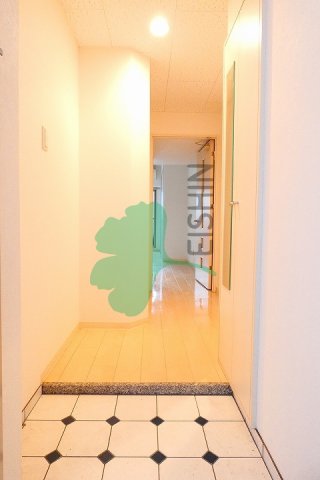 玄関　下駄箱もしっかりついてます！