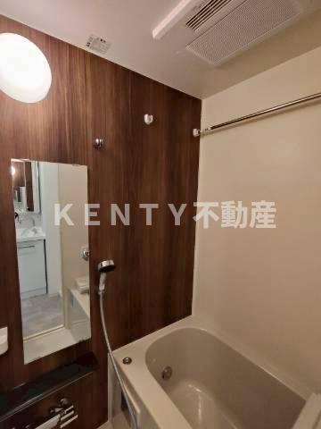 バス・シャワールーム　ゆったり過ごせるお風呂です