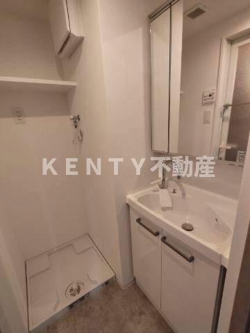 洗面設備　脱衣スペースもあります