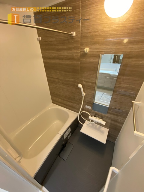 バス・シャワールーム　おしゃれバスルーム。