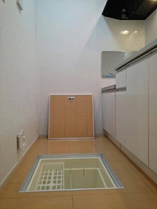 収納　床下収納