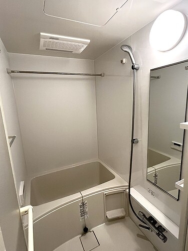 バス・シャワールーム　浴室　※同タイプ別部屋2025.12新築未入居時撮影