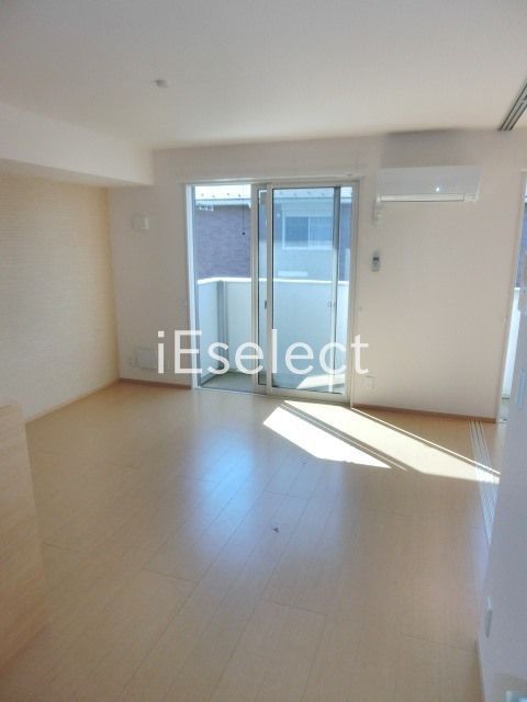 居室・リビング　11.7帖の広々したリビングでゆったり過ごせます