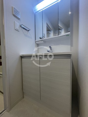 洗面設備　スプランディッド玉造　独立洗面台