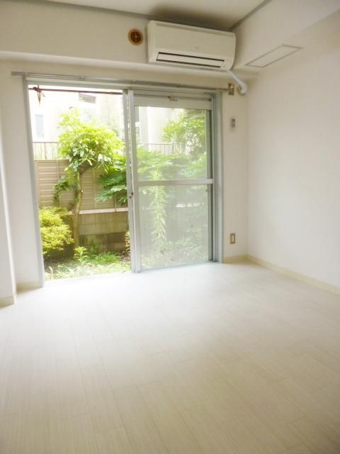 居室・リビング　★大きめな居室です★