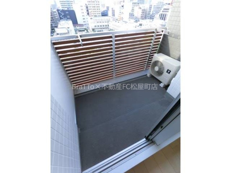 バルコニー　バルコニー