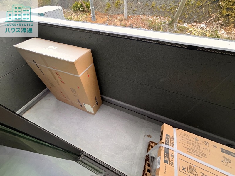 バルコニー　※写真は別号室です。