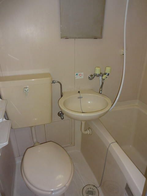 トイレ　別部屋参考写真です別部屋参考写真です