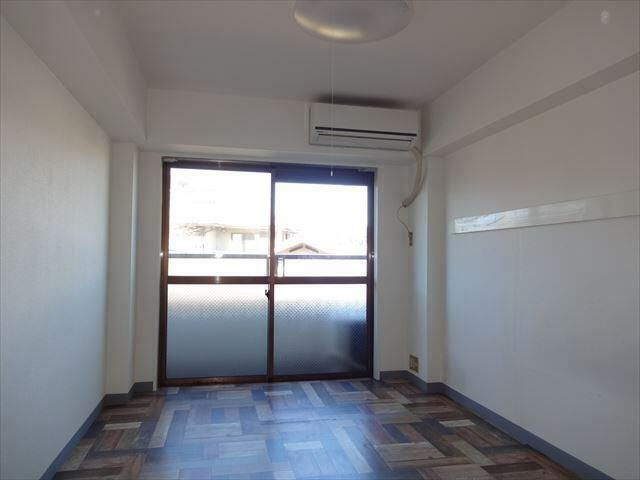 居室・リビング　別部屋参考写真です