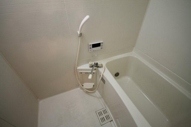 バス・シャワールーム　※同物件別号室の写真になります
