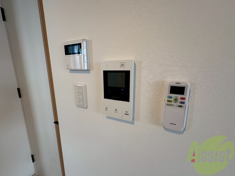 セキュリティ　ＴＶモニター付インターホンです。来客者の顔が見えるので安心！