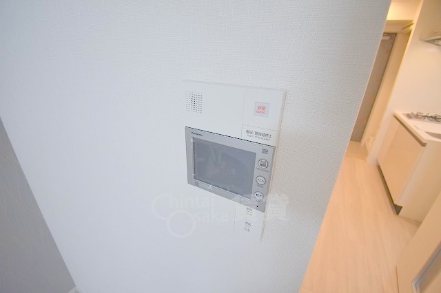 セキュリティ　モニター付きインターホン