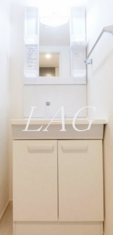 洗面設備　独立洗面台です。