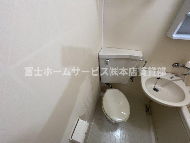 トイレ　別部屋参考イメージ写真