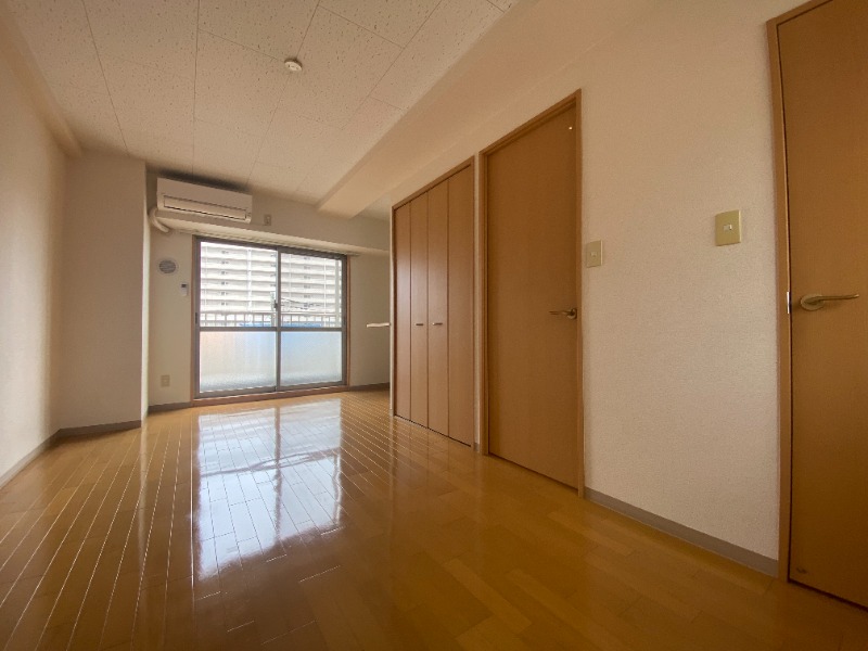 居室・リビング　洋室！