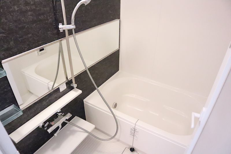 バス・シャワールーム　追炊機能・浴室乾燥機付のお風呂です。