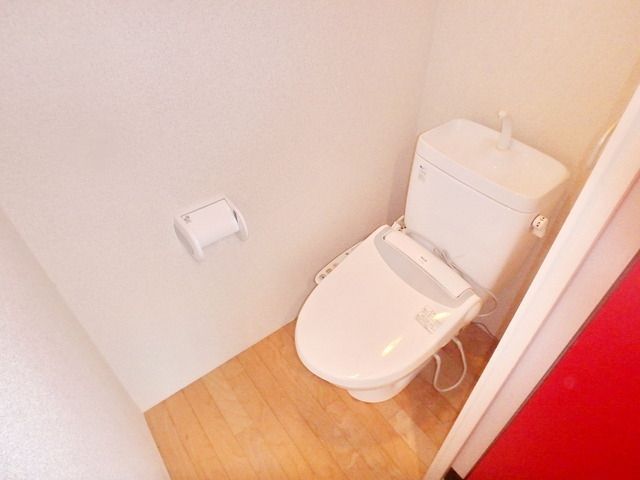 トイレ　★シャワートイレ★