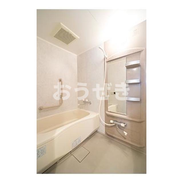 バス・シャワールーム　※写真は同タイプ住戸です。