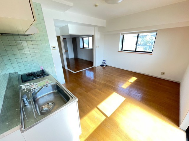 居室・リビング　別号室の写真です