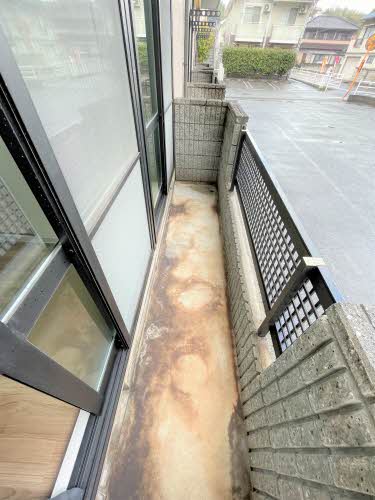 バルコニー　テラス