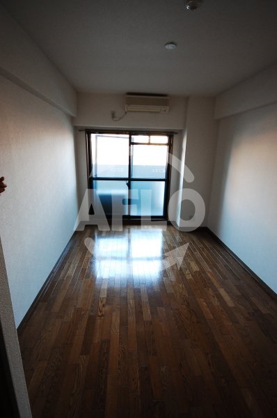 居室・リビング　エスリード本町　居間