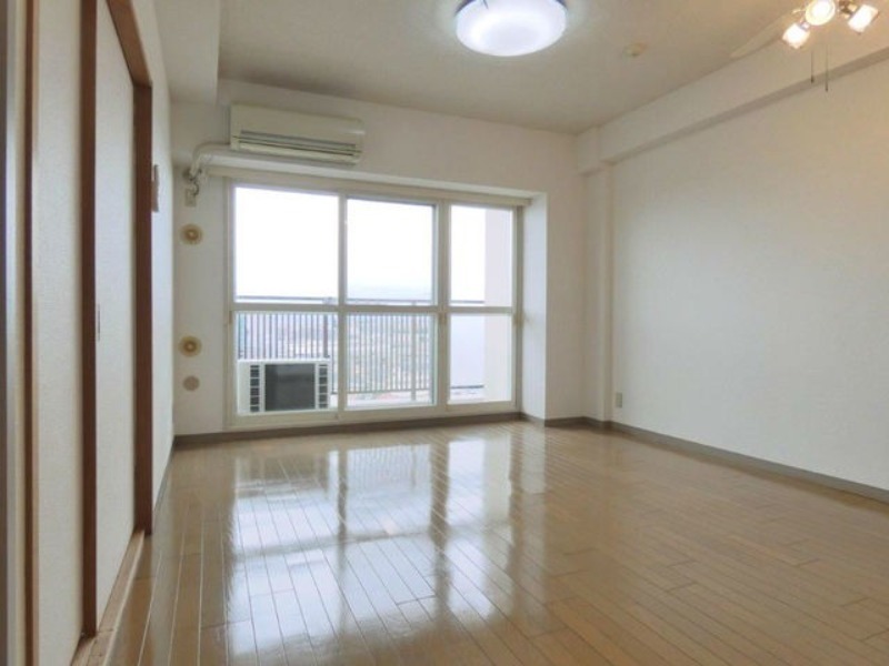 居室・リビング　図面と現状に相違がある場合には現状を優先