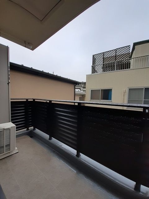 バルコニー　お洗濯にも便利なバルコニー付き