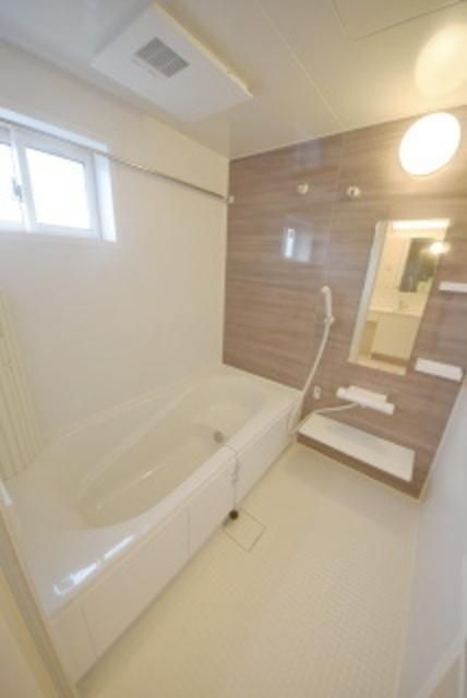 バス・シャワールーム　★ホテルみたいなバスルームですね★