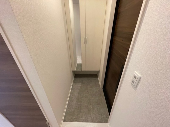 玄関　※別部屋の写真です